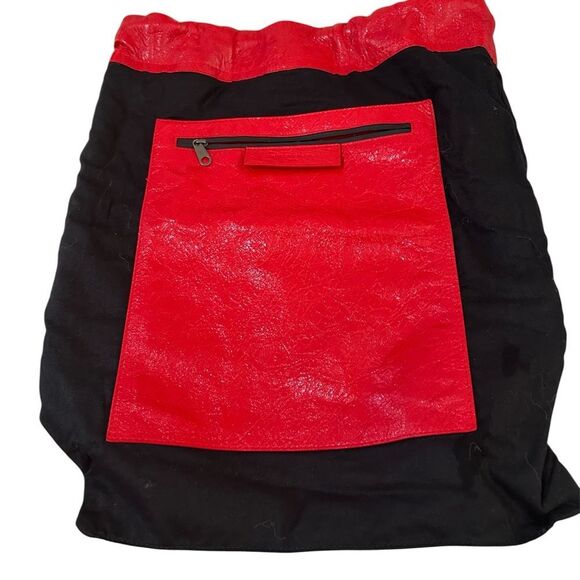 BALENCIAGA Agneau Locker Arena Backpack Red/ dust bag, Great cond. minor flaws - Picture 4 of 13